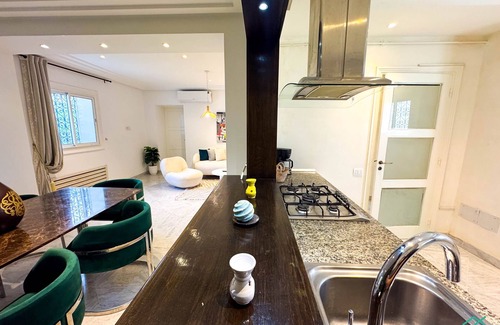 Gammarth Apartment | Duplex luxueux hammam et vue mer :Golden tulip