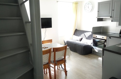 Saint-Vaast-la-Hougue House | Duplex overlooking the port in the heart of the city.