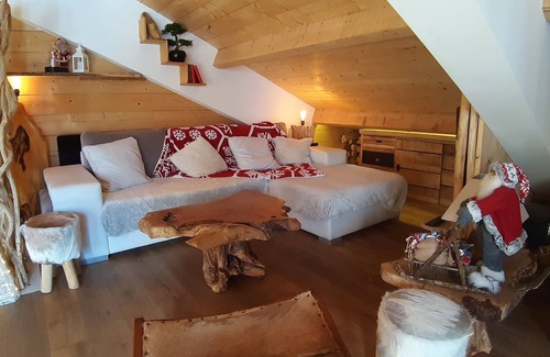 Peone Apartment | Duplex VALBERG Mountain view 8 sleeps under the roof