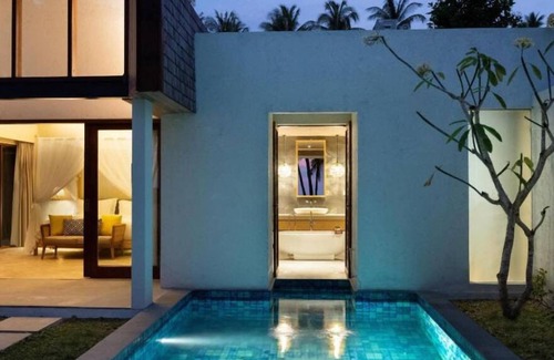 Pemenang Villa | Duplex Villa with Private Pool and Beach Access 1