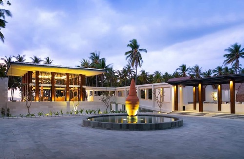Pemenang Villa | Duplex Villa with Private Pool and Beach Access 9