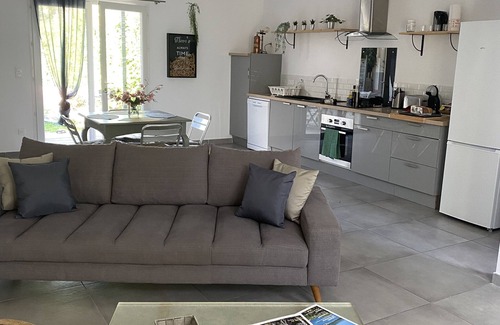 Hyeres House | Duplex with garden and Jacuzzi in the countryside