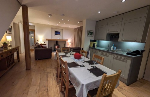 Castle Douglas House | Durhamhill Coach House - llamas, games room/mini cinema, sidecar & fun