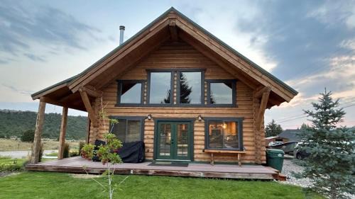 Dutch John House | Dutch John Adventure Outpost, 2800 Sq Ft Log Home