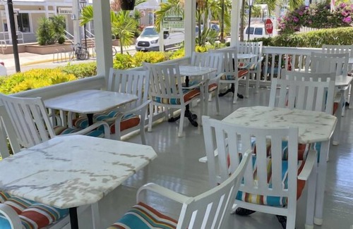 Uptown - Upper Duval House | Duval Gardens Two Queen - Adults Only at The Guesthouses at Southernmost