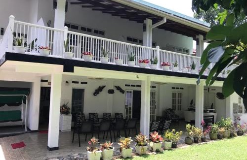 Battaramulla House | Duvi's Shelter Bungalow