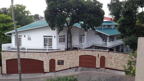 Battaramulla House | Duvi's Shelter Bungalow