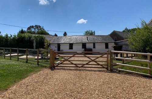 Holsworthy House | Dux Farm Retreat - 2 bed dog friendly cottage, near Bude