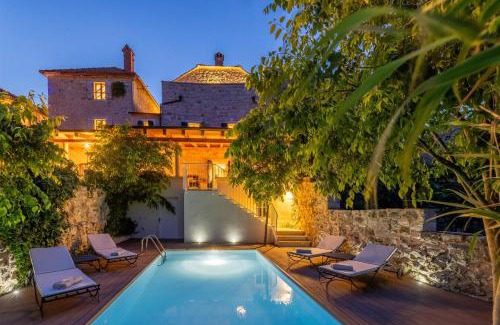 Pitve Villa | Dvor Pitve Villas