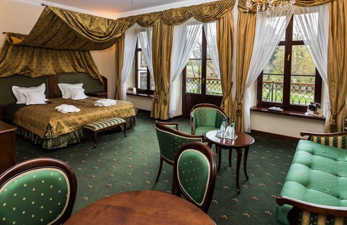 Kombornia Hotel | Dwór Kombornia Hotel & SPA