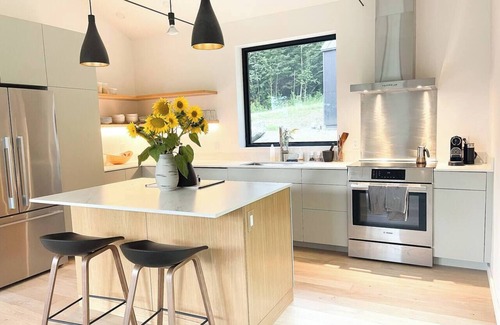 Waterbury Center House | Dwell Retreat with Sauna between Stowe and Waterbury