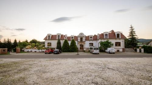 Stronie Slaskie Bed & Breakfast | Dworek Galosa