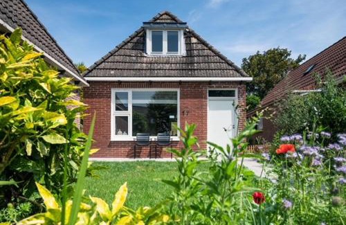 Paesens-Moddergat House | Dyk hûs