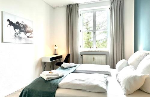 Gersthofen Apartment | E&K living - city central - design apartment - SKY-TV - free parking