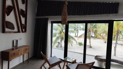 Kudat Villa | Eagle Bay Retreat Borneo Beach Villas Beach Front