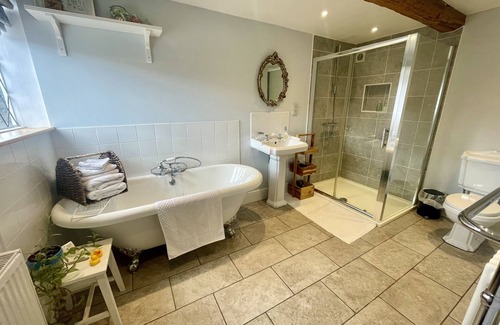 Eccleshall Bed & Breakfast | Eagle House- Award Winning B&B and Apartment