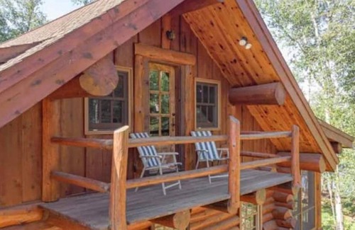 Ely Cabin | Eagle Nest Cabin
