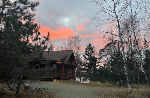 Ely Cabin | Eagle Nest Cabin