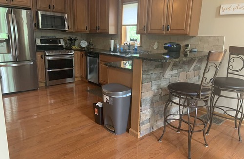 Sybertsville Ski Chalet | Eagle Rock Resort! Lake views! Closest to the Beach