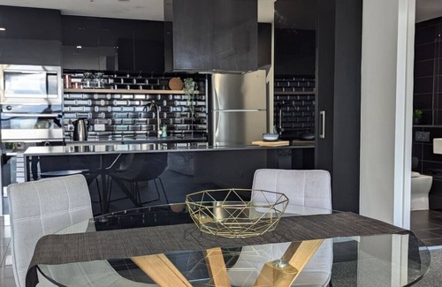 Belconnen Apartment | Eagle's Nest ~ 23rd Floor @Belconnen