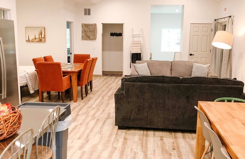 Rome House | Eagle's Nest Guest House II - Less than 2 Miles to Sand Valley - 16 beds!