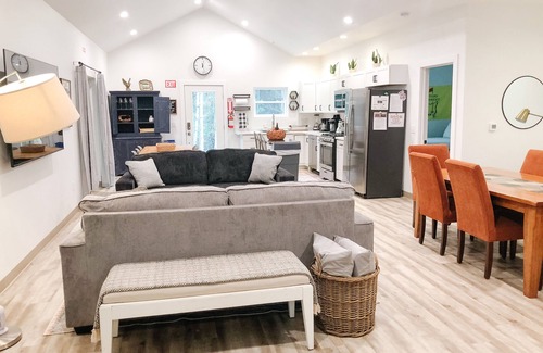 Rome House | Eagle's Nest Guest House II - Less than 2 Miles to Sand Valley - 16 beds!