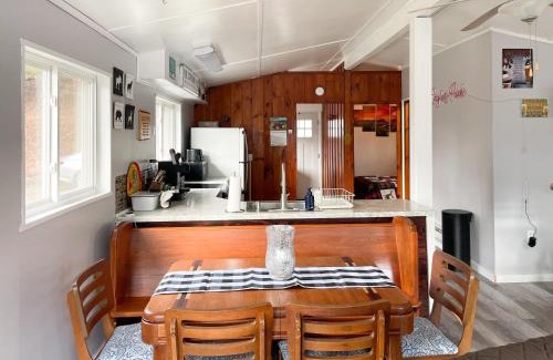 West Hickory House | Eagle's Peak Cottage Near Allegheny River