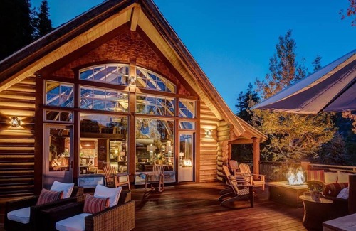Sundance Cabin | Eagles Nest Luxury Retreat, Views, Hot Tub, Walking distance to Resort