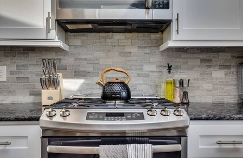 Inver Grove Heights House | Eagle’s Nest - Lake Home with Hot Tub and Fire Pit