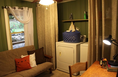 Marshall Cabin | Eagles Rise Cabin on Sugar Creek with hot tub