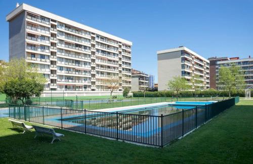 Zarautz Apartment | EARRA - Eguzki - Garaje,1 min Playa, piscina