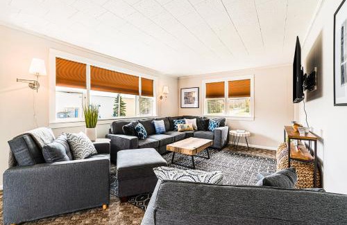 Petoskey House | East Bay View Annex