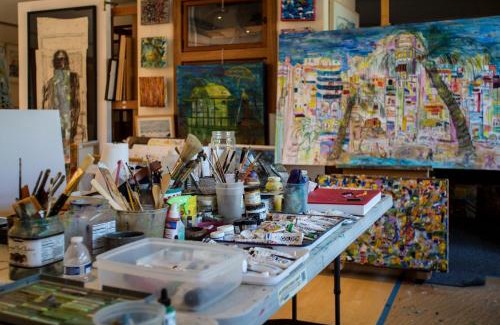 Clearwater Beach Bed & Breakfast | East Hampton Art House Bed and Breakfast
