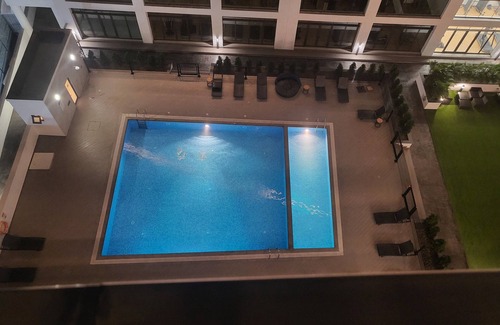 Teshie Apartment | East Legon luxe city appartment w/gym, pool & rooftop terrace