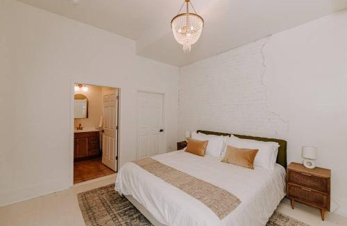 Madison Apartment | East Main Lofts - Haven 202
