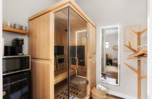 McKinley Heights House | East Side Sanctuary Hot Tub Sauna