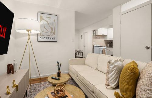 Gramercy Apartment | East Village Manhattan 3BR Apartment for City Life