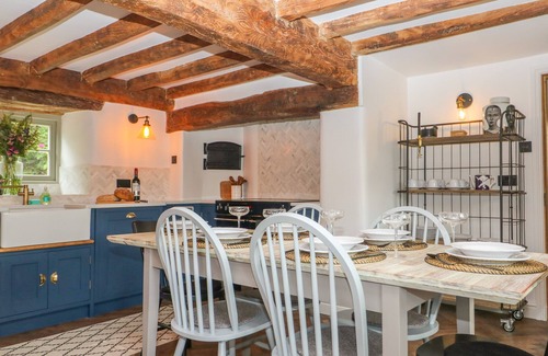 South Leigh Cottage | Easter Cottage