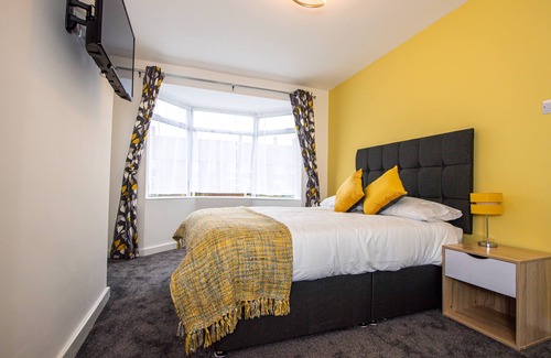 Speke Apartment | Eastern White House Flat A Liverpool Airport