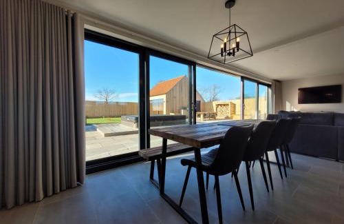 Dunholme House | Eastgate Barn, Ashlin Farm Barns