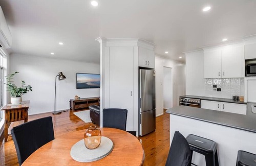 East Toowoomba House | "Eastside Haven" - Central & Convenient!