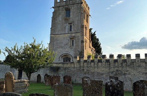 South Leigh House | Easy access to Oxford& Cotswold house