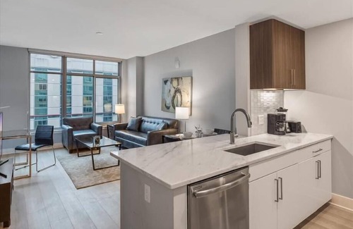 Woodmont Triangle Apartment | Easy Access to Beltway | in-unit Washer/D | NIH Nearby