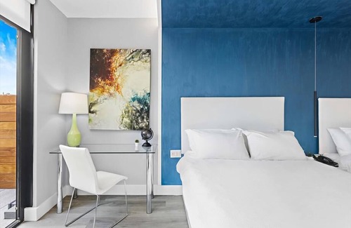 Port Morris Hotel | Easy access to I-87 Studio 2Q Bal BR | Kitchenette