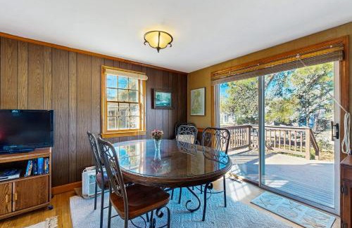 Dennis Port House | Easy Street