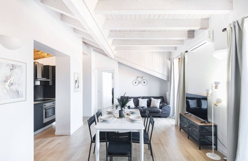 Ticinese Apartment | Easylife - Jewel with balcony in Porta Ticinese