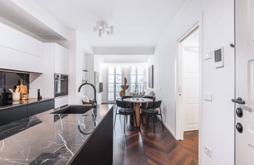 Carrobbio Apartment | Easylife - Terrace, wellness, 10 mins from Duomo