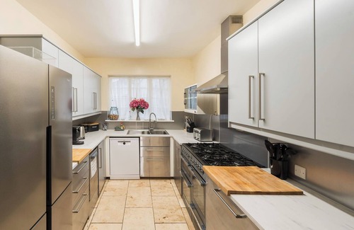 Ebrington Cottage | Ebrington Manor, a stunning Cotswold manor house