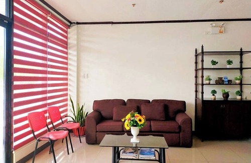 Laoag Hotel | EC Hotel near Laoag Airport