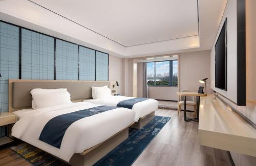 Long Hua Hotel | Echarm Hotel Haikou Friendship Sunshine City Qiaozhong Road Branch